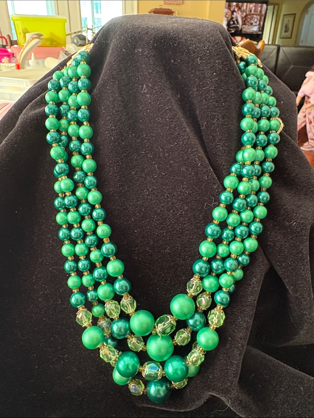 Source Unknown Emerald Green Multi-Strand Beaded Necklace